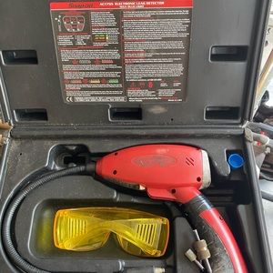 Snap-on act755 electronic ac leak detector